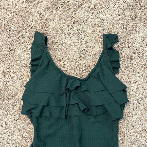 Cupshe Dark Green Ruffle One-piece Swimsuit XS - Picture 3 of 5